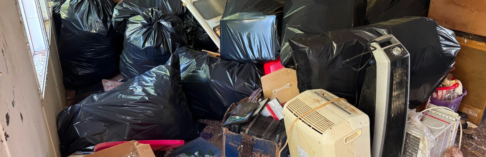 Residential & Commercial Junk Removal breadcrumb